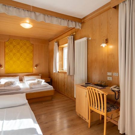 Mytime Hotels Savoy Виго ди Фаса Екстериор снимка