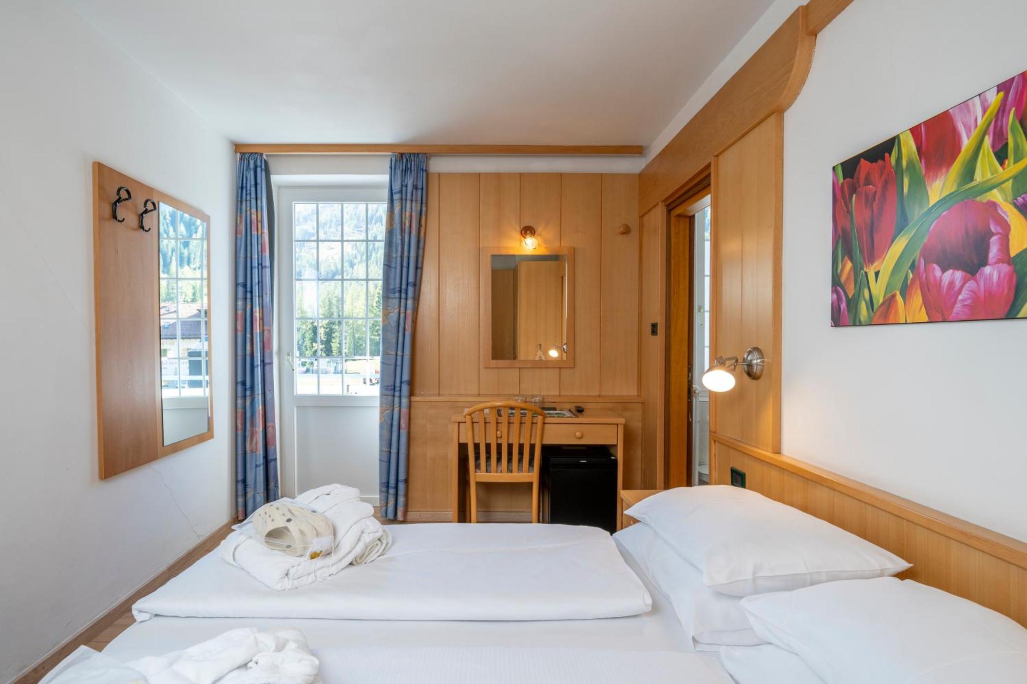 Mytime Hotels Savoy Виго ди Фаса Екстериор снимка